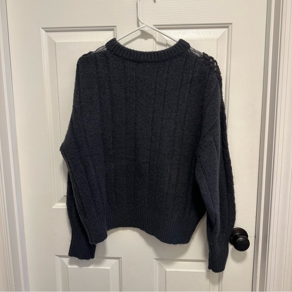 EXPRESS Cable Knit Crew Neck Lace Sweater Women's Size Large Dark Gray - Picture 3 of 6